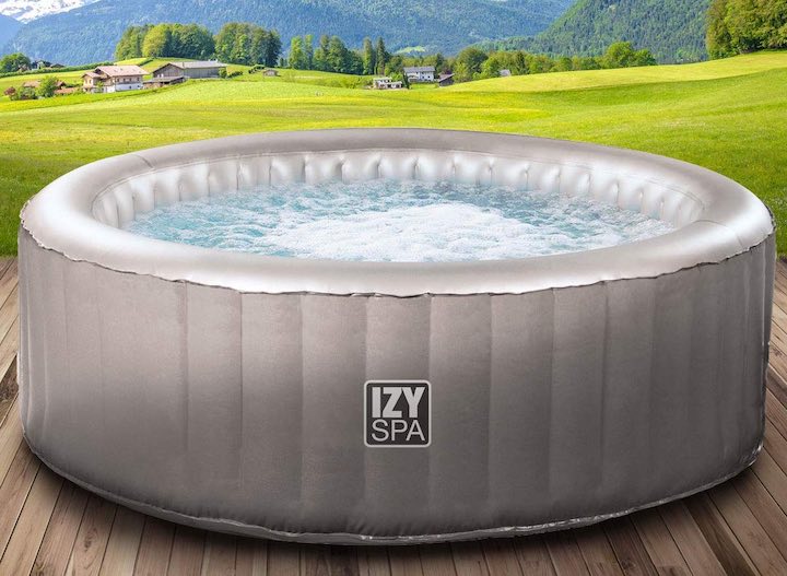 IZY-Spa-aufblasbarer-Whirpool-Natur-Wiese-Häuser