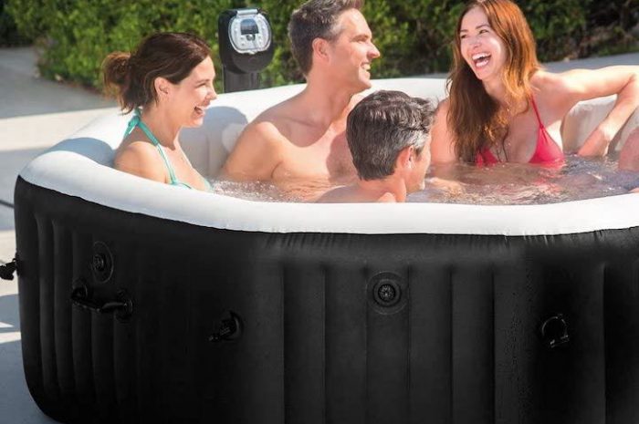 Intex PureSpa Jet & Bubble: Aufblasbarer Whirlpool für sechs Personen