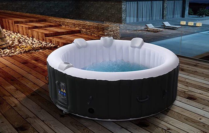 Runder Arebos Whirlpool: In- und Outdoor-tauglich für 6 Personen