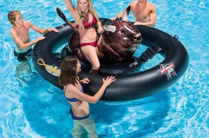 Inflatebull: Das tierische Wasserspielzeug von Intex