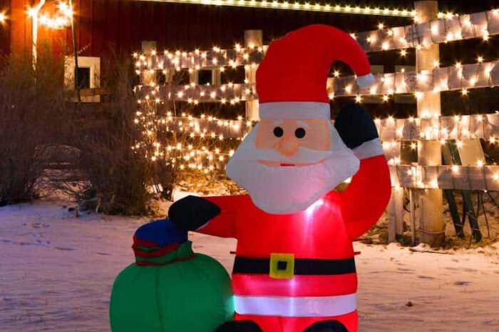 Aufblasbarer Weihnachtsmann: Nikolaus im eigenen Garten | NEU